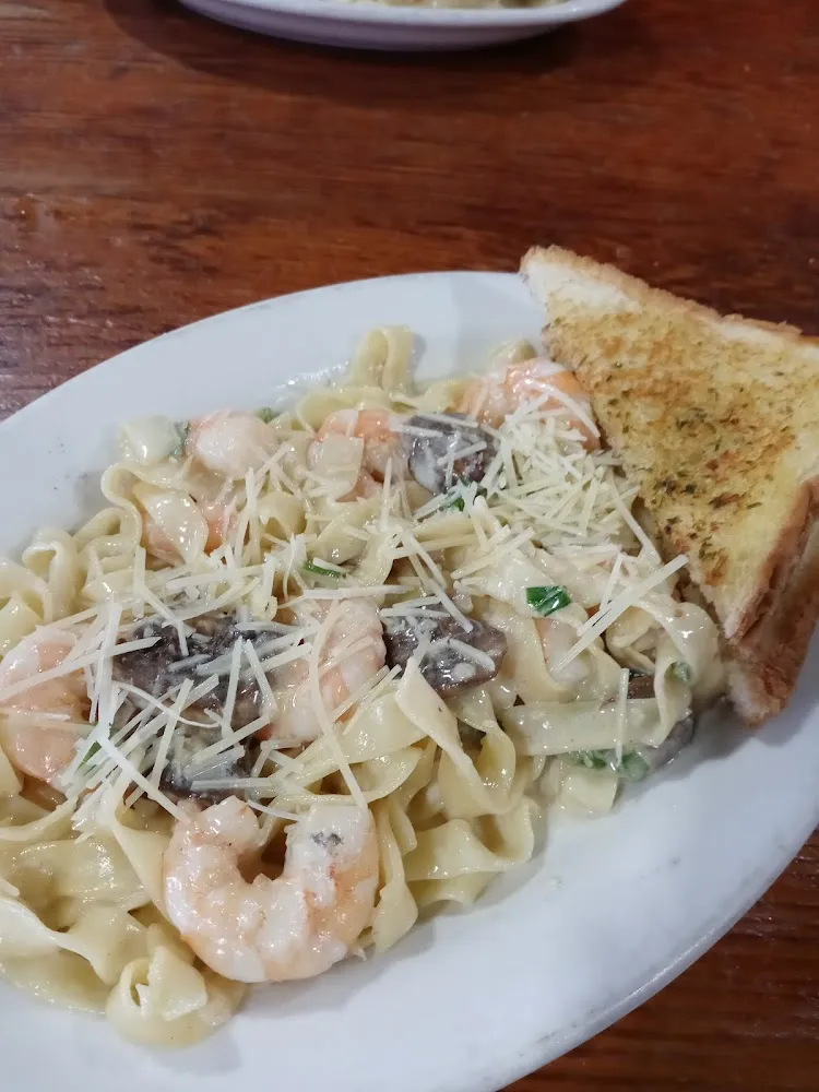 Shrimp Alfredo